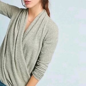 ANTHROPOLOGIE AKEMI + KIN Blouse Womens M Gray Woodruff Twist Draped Sweater
